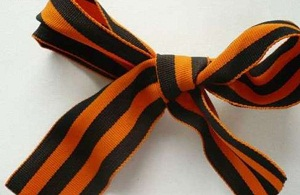 В Кыргызстане накануне 70-летия Великой Победы решили отказаться от георгиевских ленточек